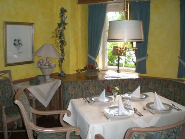 Hotel-Restaurant Pfeffermuehle Doerverden Bagian luar foto